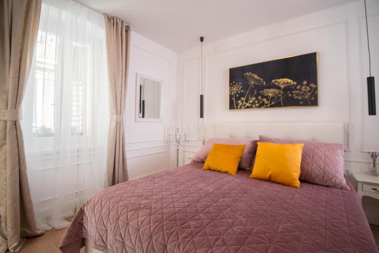 Apartment Trixi Maksimijan Pula Ngoại thất bức ảnh