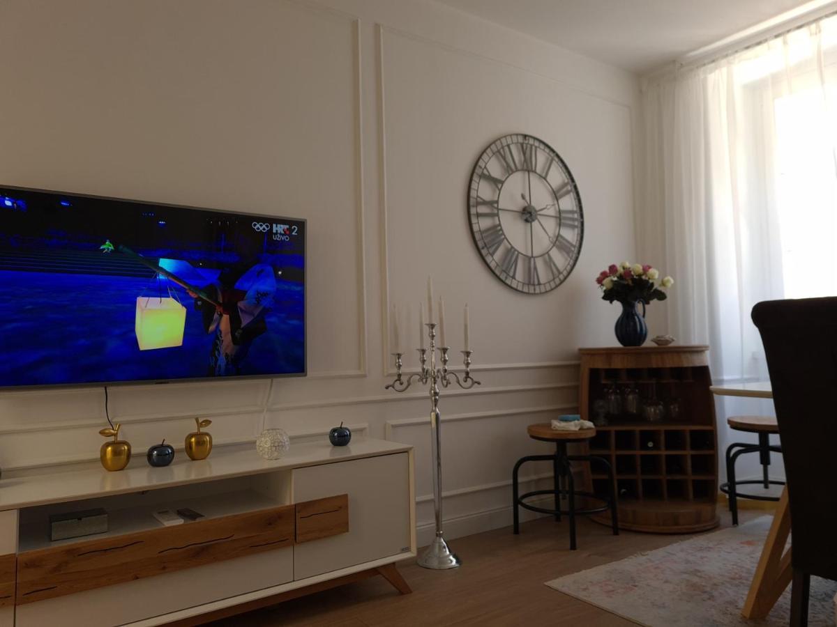 Apartment Trixi Maksimijan Pula Ngoại thất bức ảnh